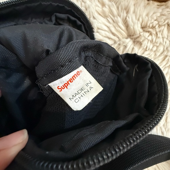 Supreme Cordura Black Crossbody Bag Unisex SS18 - Picture 7 of 13